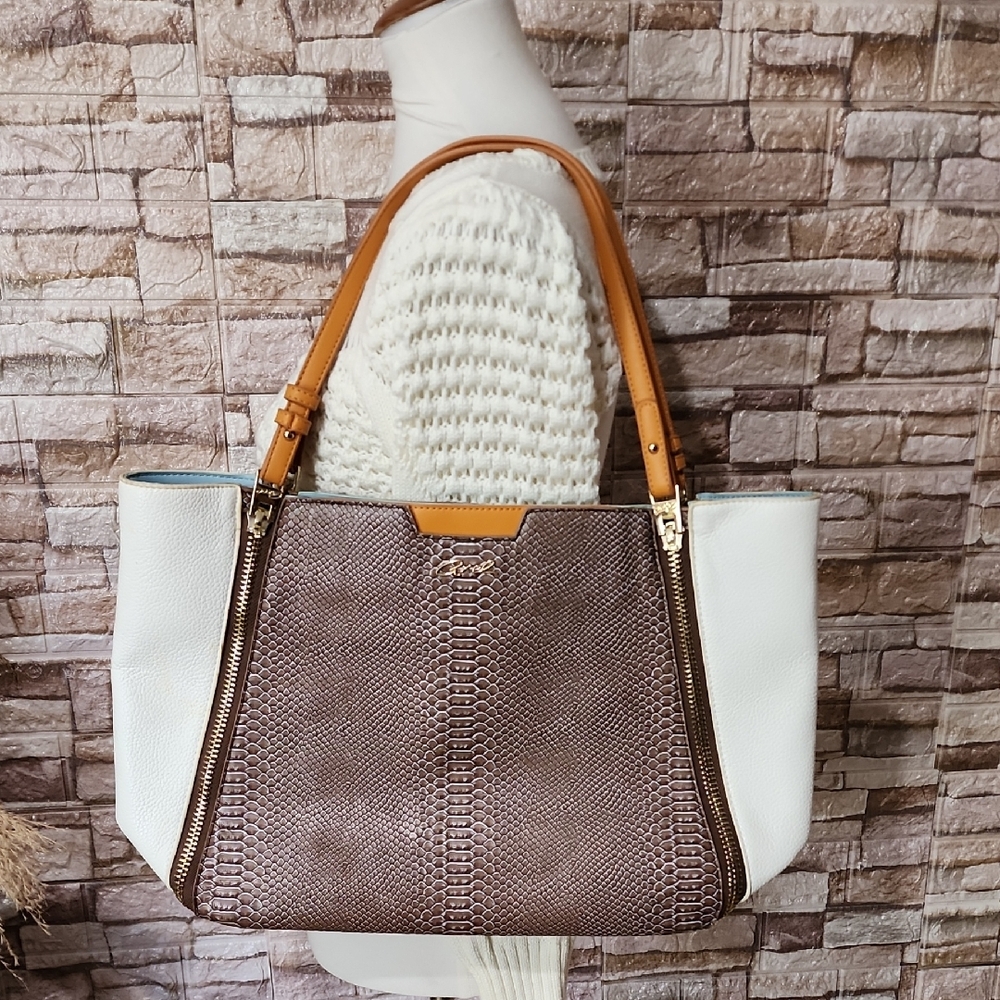 Axel Elegant Two-Tone Women's Handbag